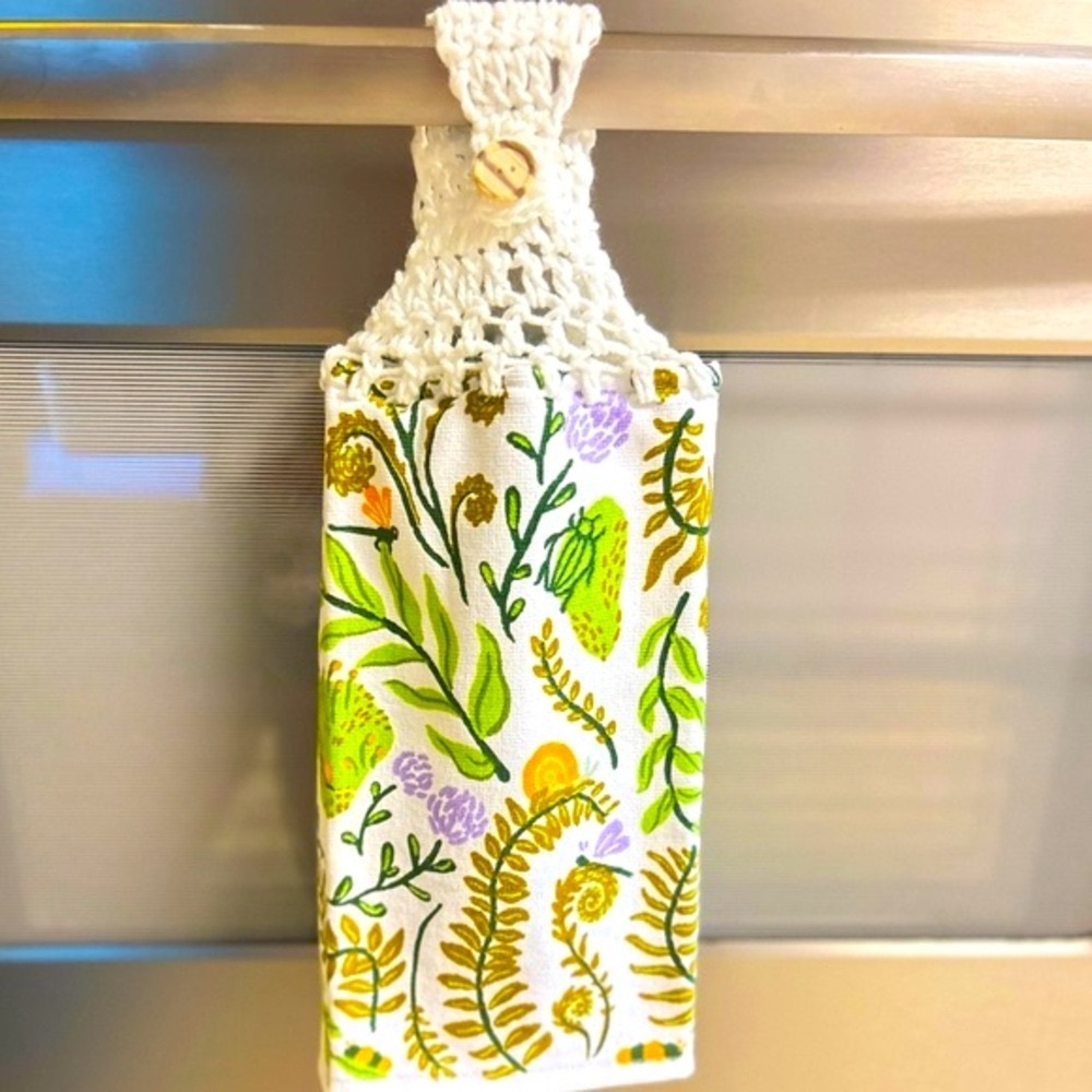 Hand Crafted Colorful Nature Floral Hanging Hand Towel Crochet Top - Picture 6 of 8